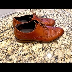 Cole Han tan leather shoes